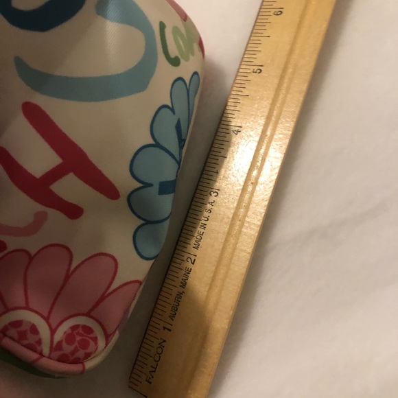 Coach handbag perfect for spring - Picture 7 of 16